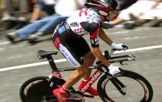 24VS体育直播-火箭队球员德克尔官方身高及生涯表现汇总